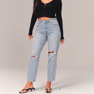 Abercrombie & Fitch Curve Love High Rise Mom Jean Size 4 Long